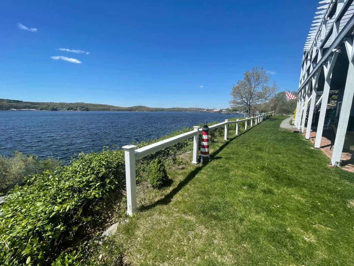 Waterfront Home With A View กรอตัน ภายนอก รูปภาพ
